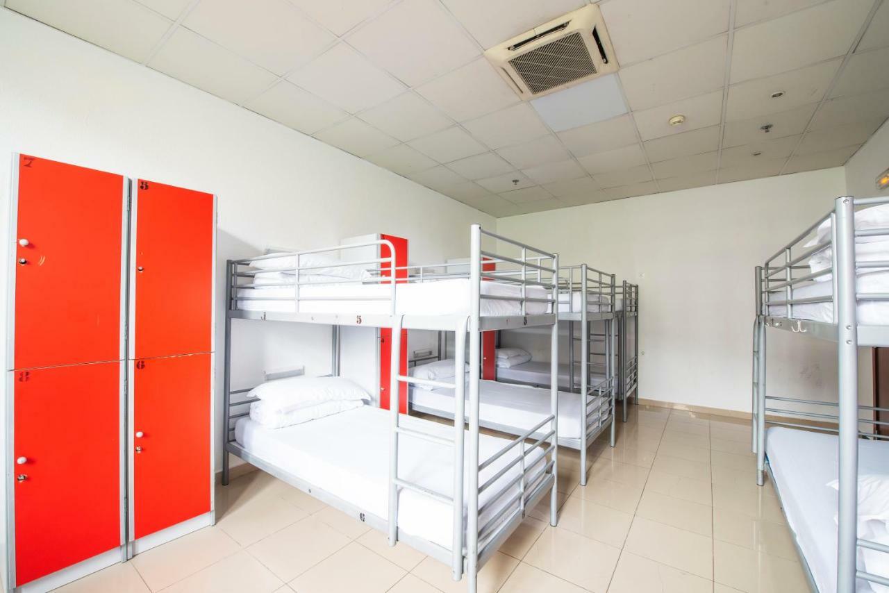 Safestay Barcelona Passeig De Gracia (Adults Only) Zewnętrze zdjęcie